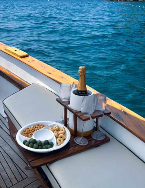 Capri by boat - Tours guide in Italy